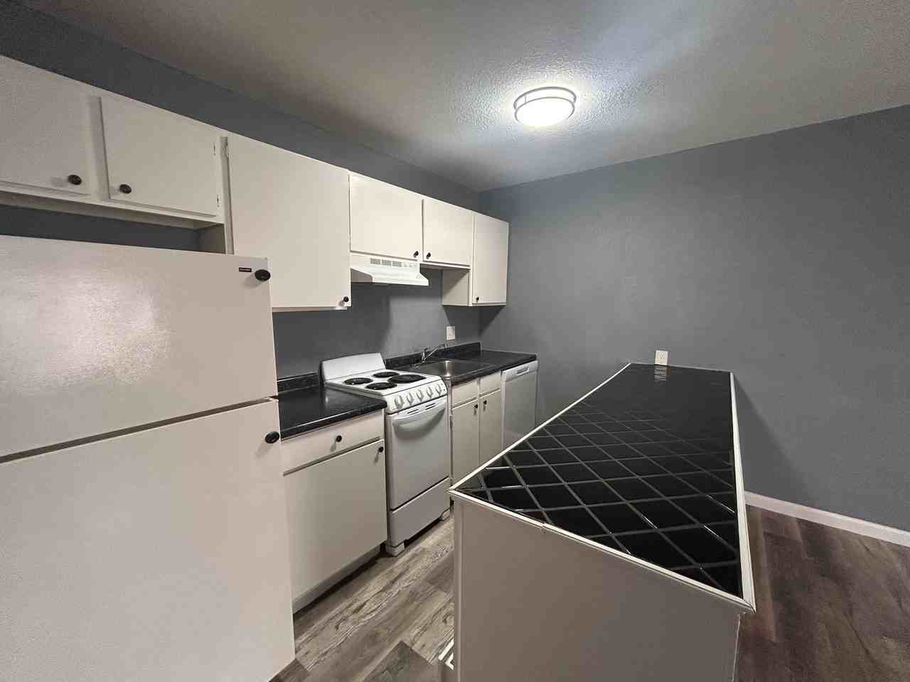WSquareWest - Photo 7 of 9
