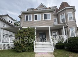featured image of 285 Montauk Ave #4