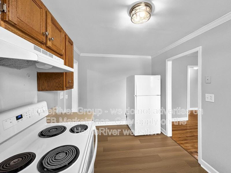 108 Beech St - Photo 5 of 21