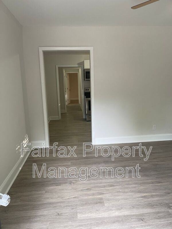 1120 Elmo St #B - Photo 4 of 20