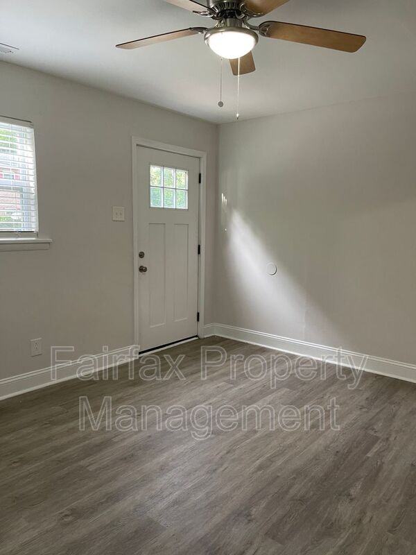 1120 Elmo St #B - Photo 5 of 20