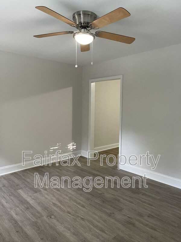 1120 Elmo St #B - Photo 6 of 20