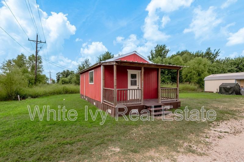 2094 S Robb St - Photo 2 of 23