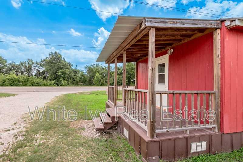 2094 S Robb St - Photo 3 of 23
