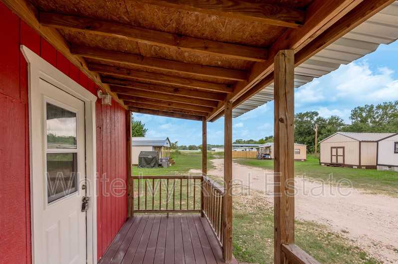 2094 S Robb St - Photo 4 of 23