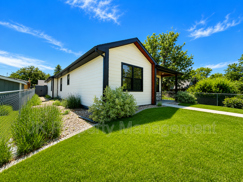 3708 4th Ave N - Photo 4 of 5