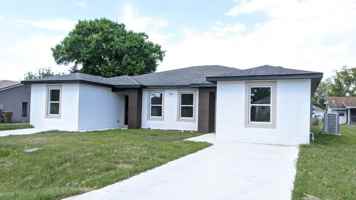 featured image of 733 Lucaya Dr #B