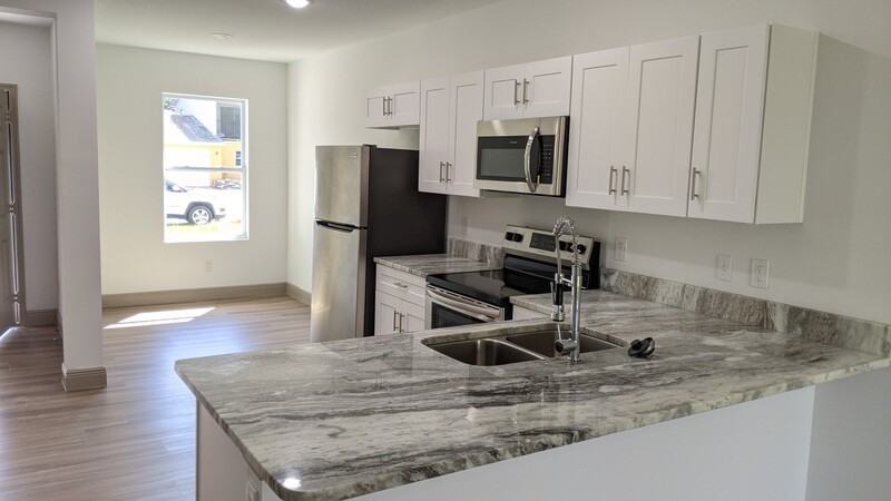 733 Lucaya Dr #B - Photo 4 of 11