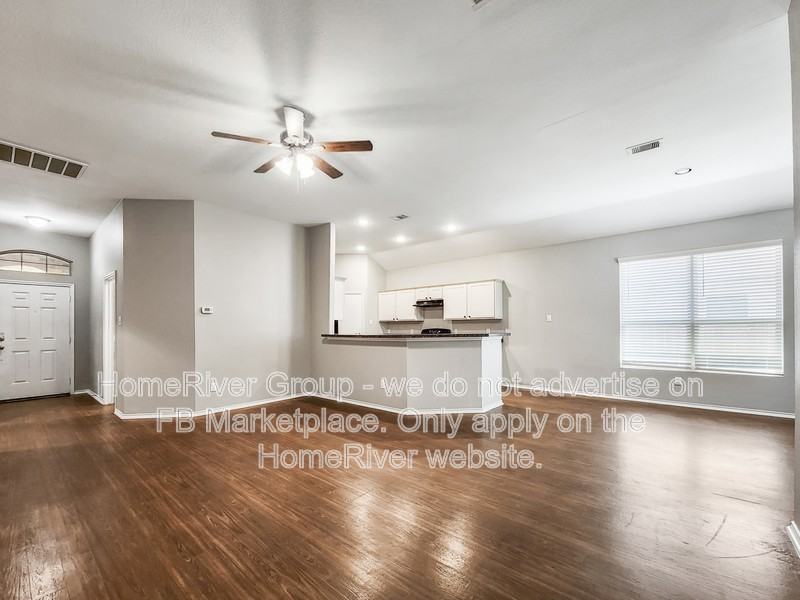 11427 Ryan Ct - Photo 5 of 24