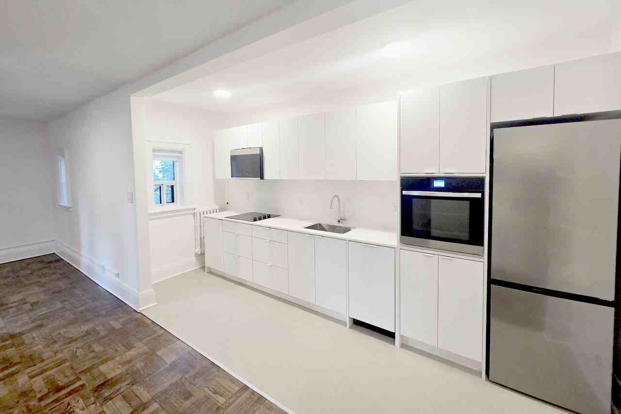 11 Wellesley Street East #508 - Photo 3 of 20