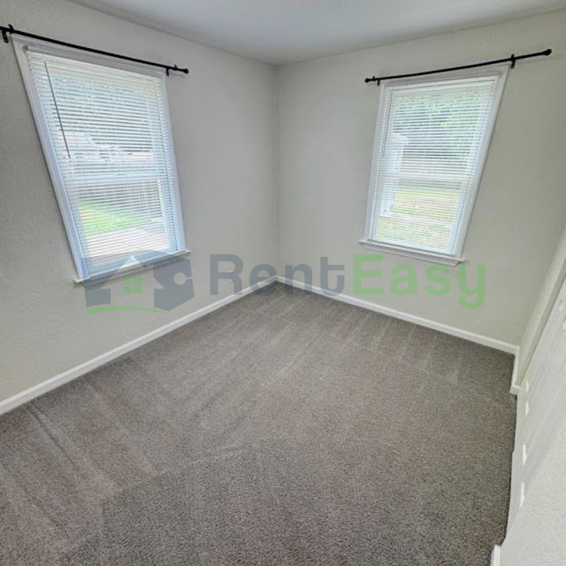 4113 4th St - Photo 7 of 26