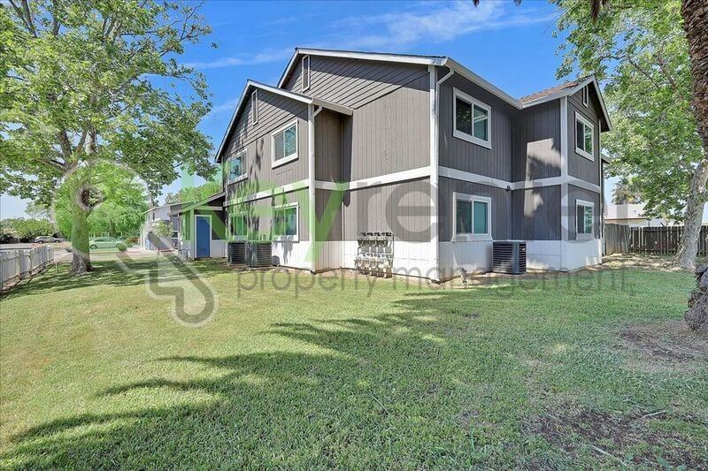 5700 Falconer Way #4 - Photo 3 of 31