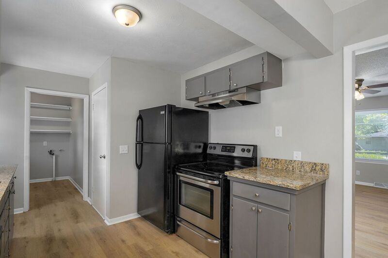 3318 W Dorber Dr - Photo 6 of 24