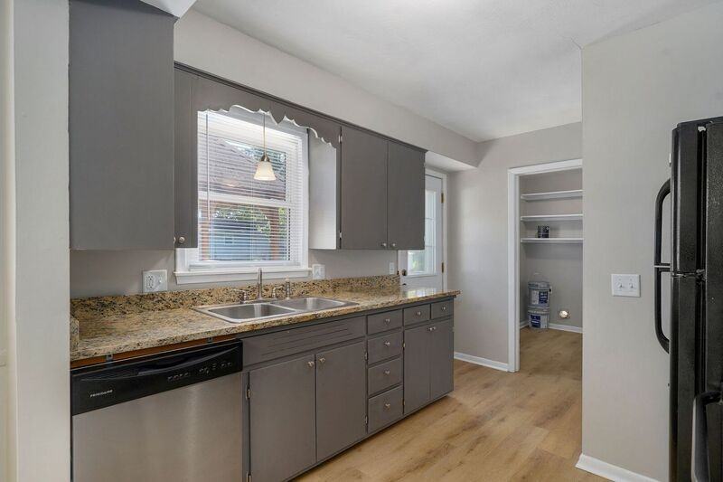 3318 W Dorber Dr - Photo 7 of 24