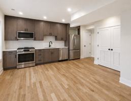 featured image of N Sheffield Ave & W School St