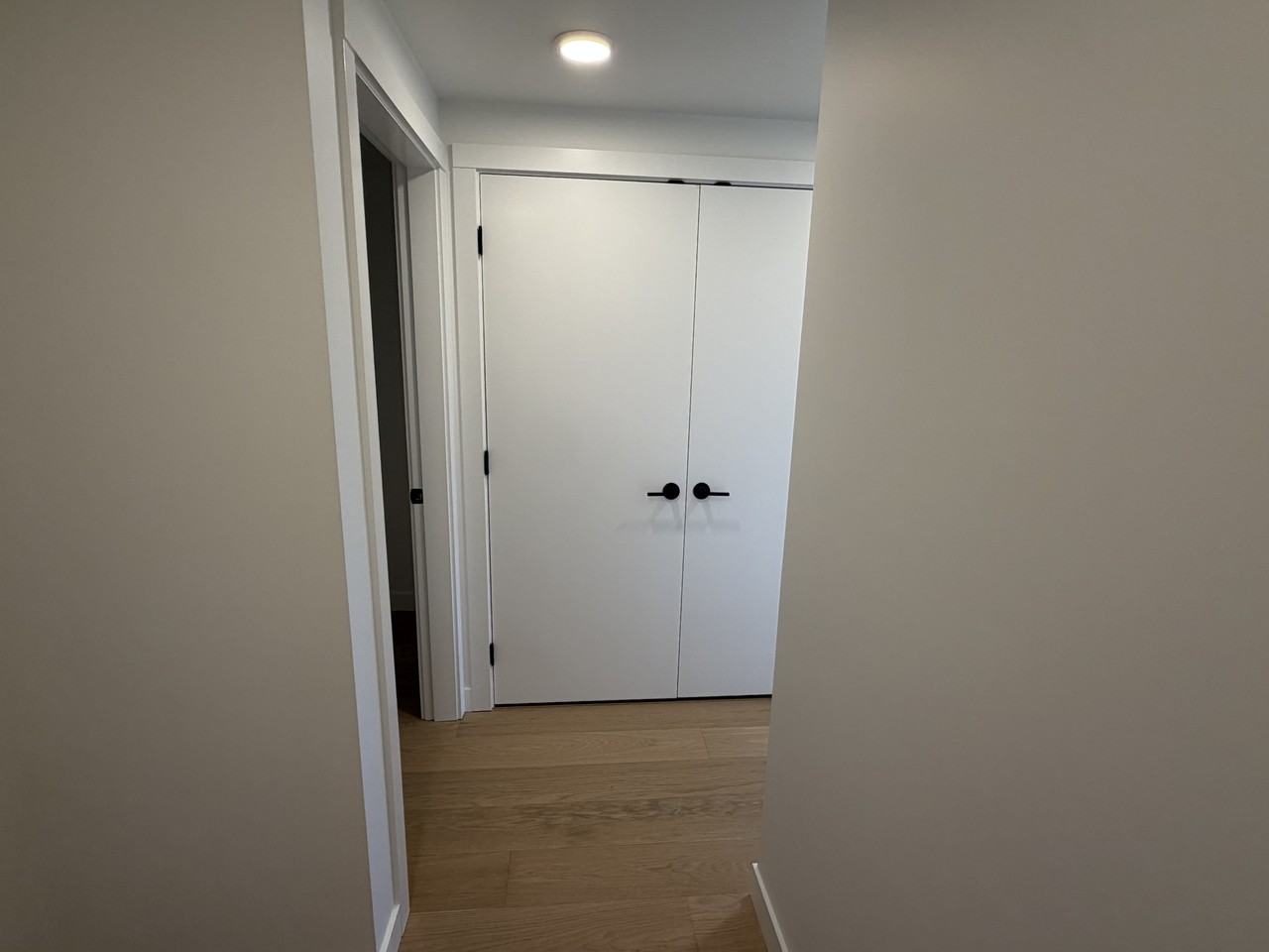 8120 Oak Street - Photo 6 of 9