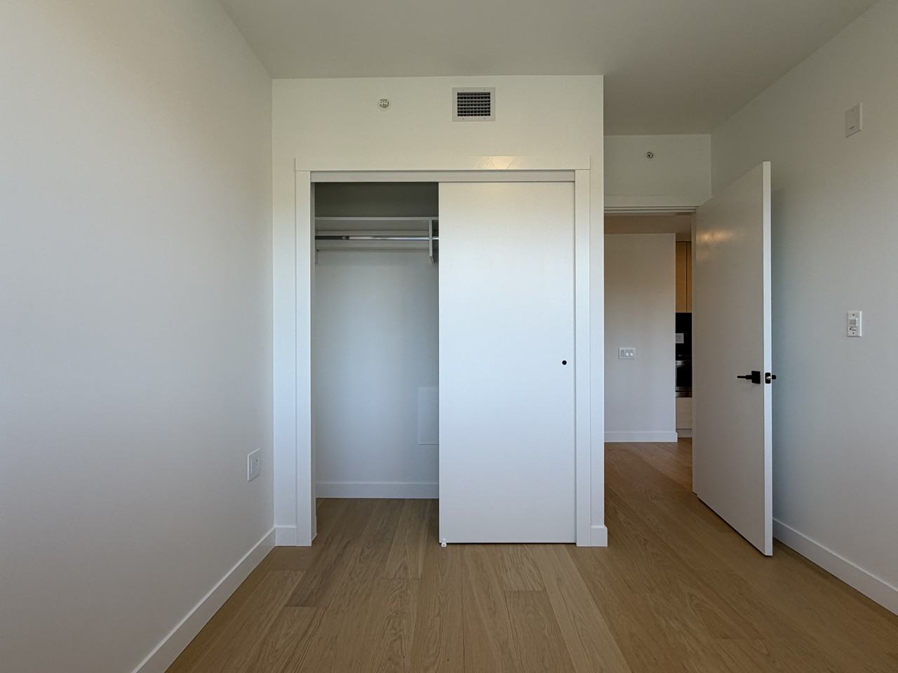 8120 Oak Street - Photo 7 of 9