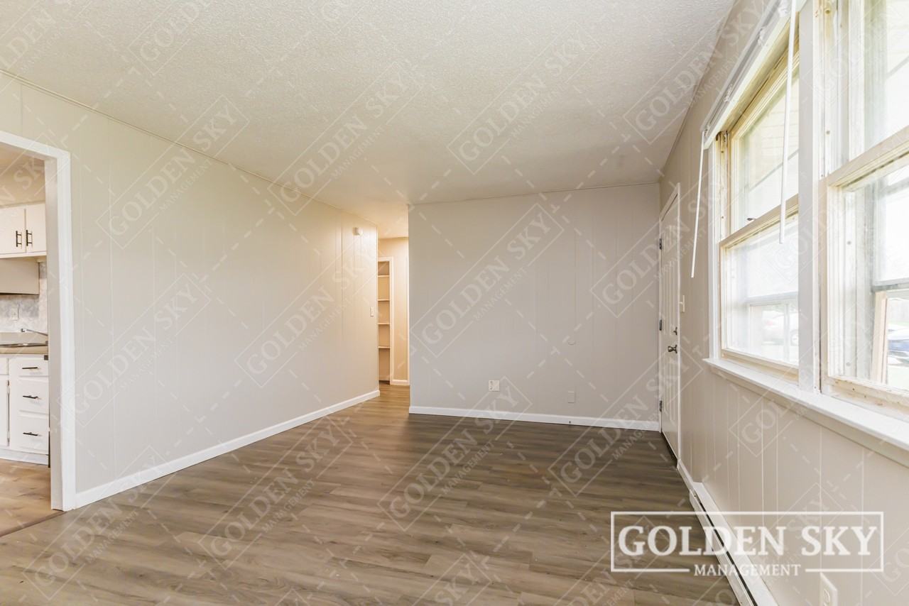 6406 East Piccadilly Road - Photo 3 of 10