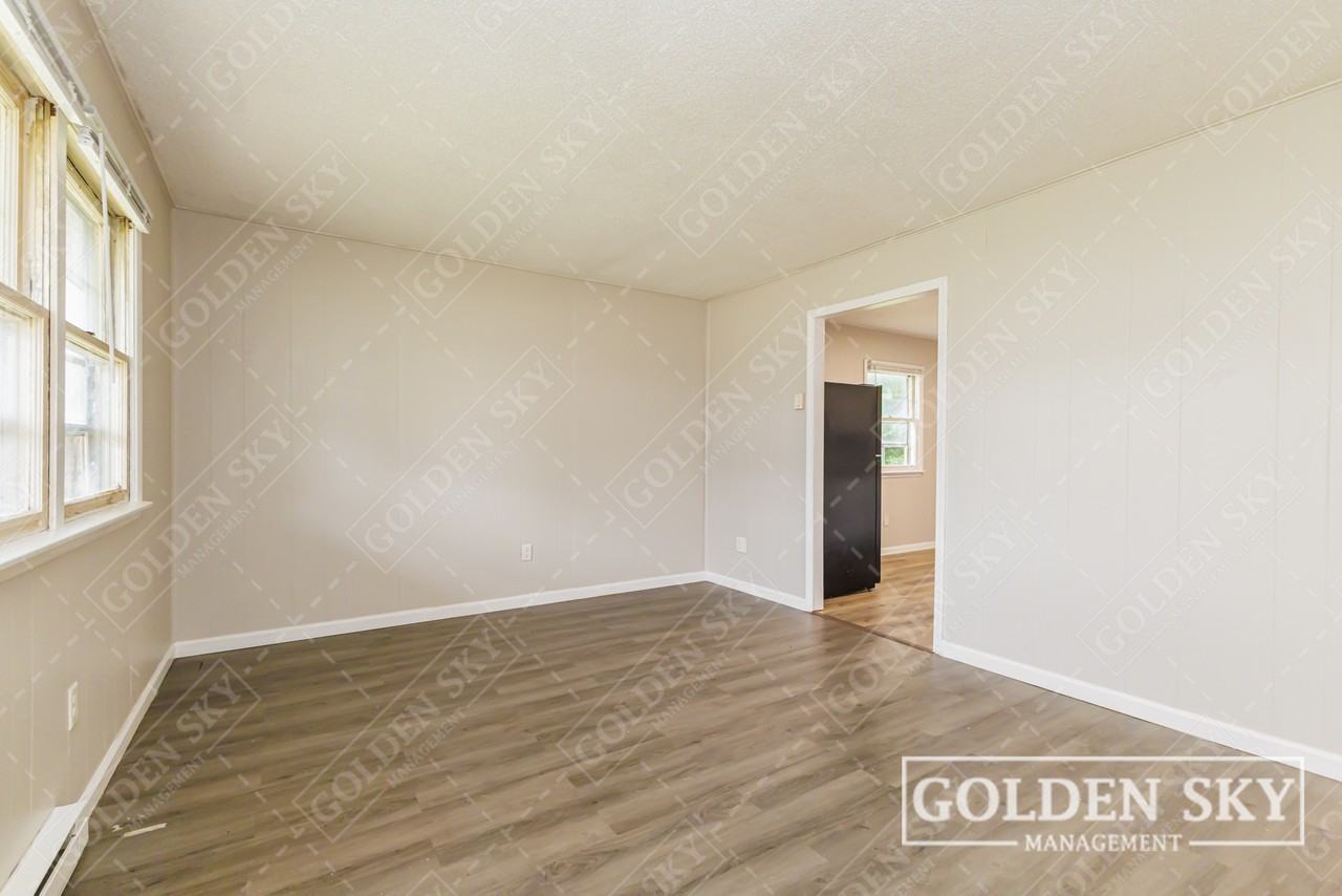 6406 East Piccadilly Road - Photo 4 of 10