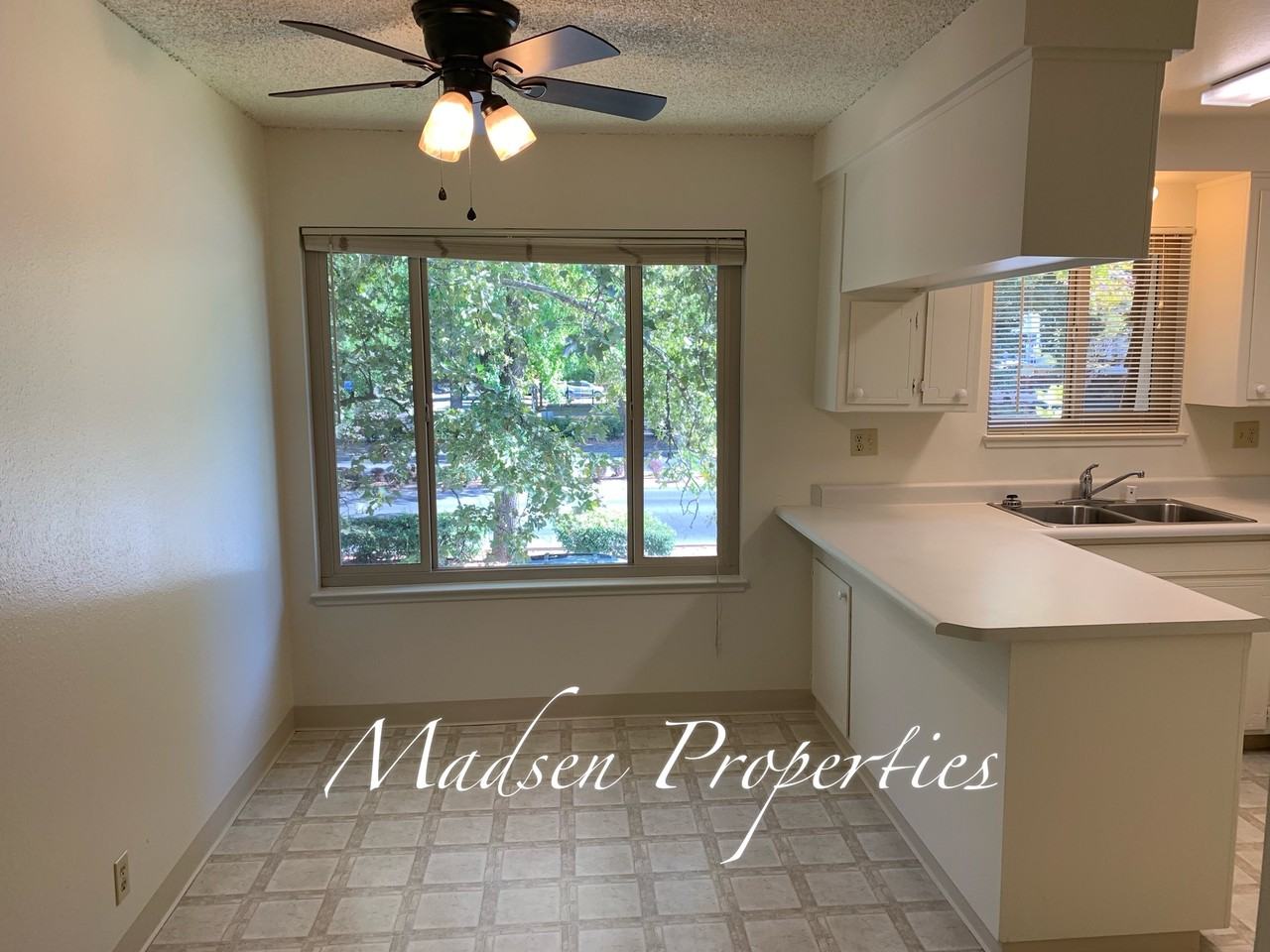 Palm Manor- 1017 Esplanade - Photo 3 of 31