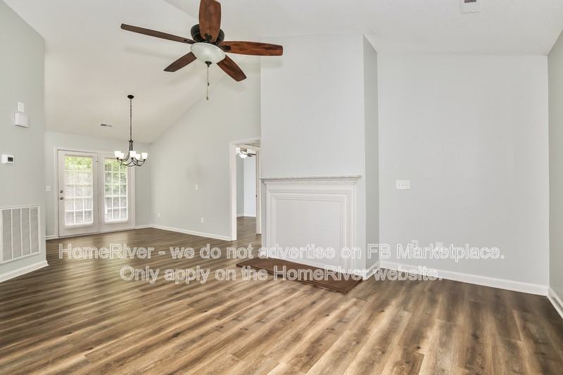 4606 Meadowcroft Rd - Photo 5 of 19