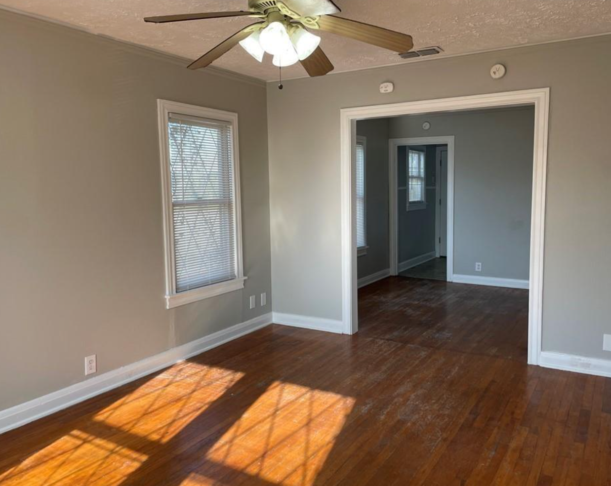 332 Rosebud - Photo 3 of 9