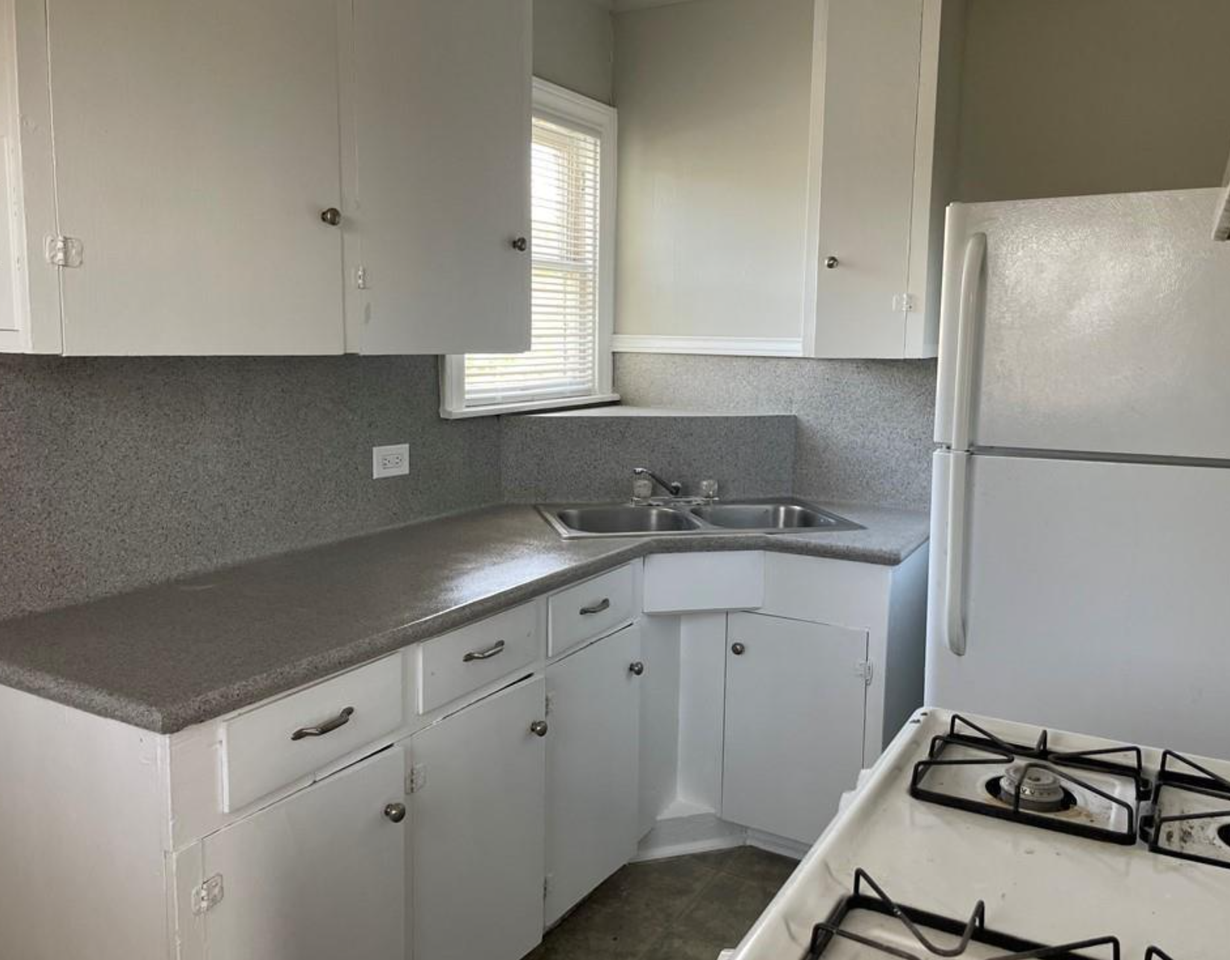 332 Rosebud - Photo 4 of 9