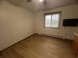 featured image of 904 16th St N