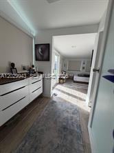 1531 Northeast 15th Avenue - Photo 5 of 9