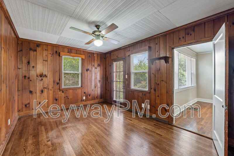 2334 Redwood Dr - Photo 6 of 23