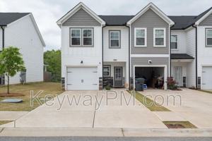 featured image of 1043 Linsmore Ave