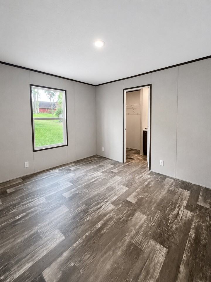 1114 Short Street - Photo 5 of 14