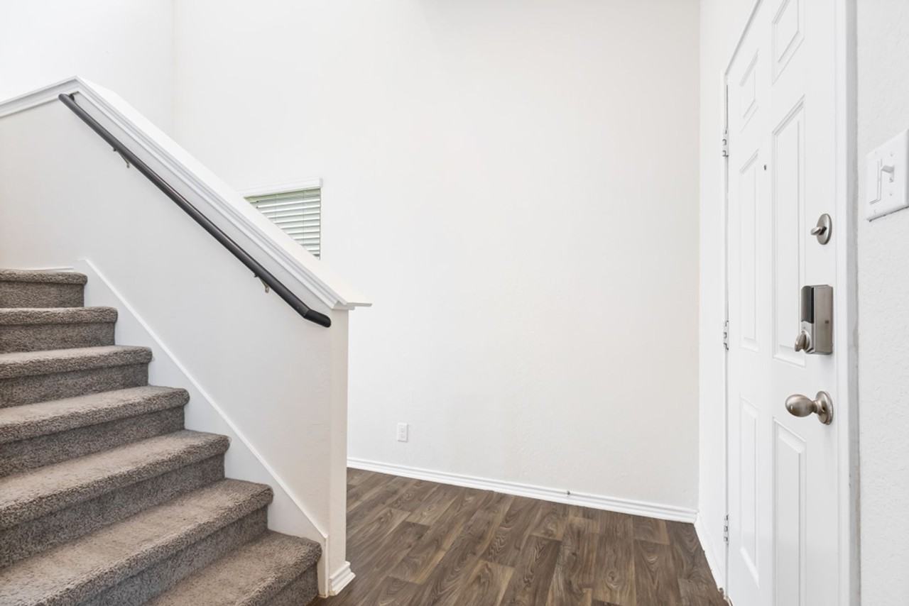 9558 Ranch Loop - Photo 2 of 25