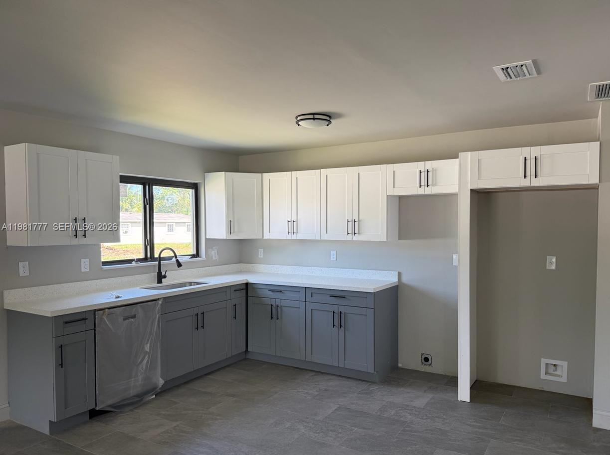 2806 Northwest 9th Court - Photo 6 of 6