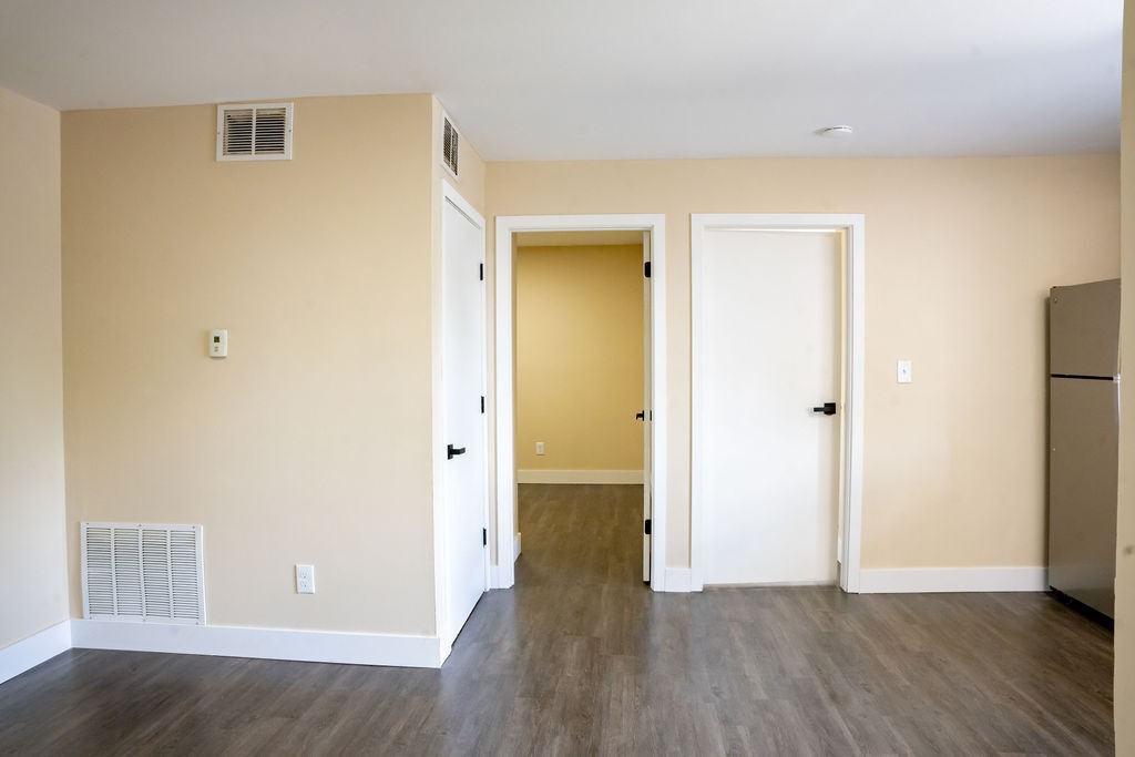 973-975 Mount Vernon Avenue - Photo 3 of 16