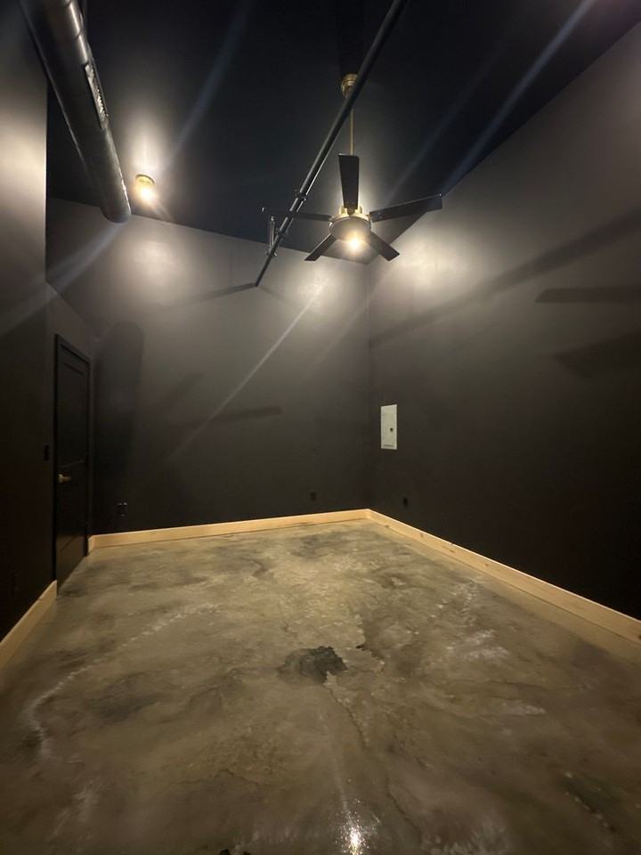 21 W Broadway #305 - Photo 4 of 5