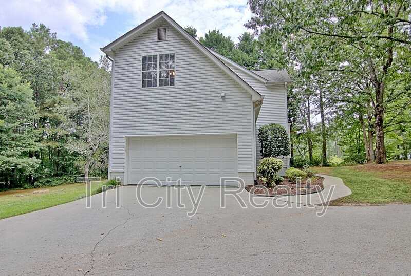 49 Montrose Ln - Photo 5 of 50