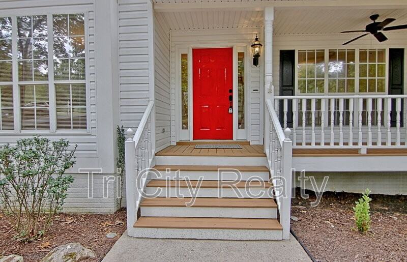 49 Montrose Ln - Photo 7 of 50