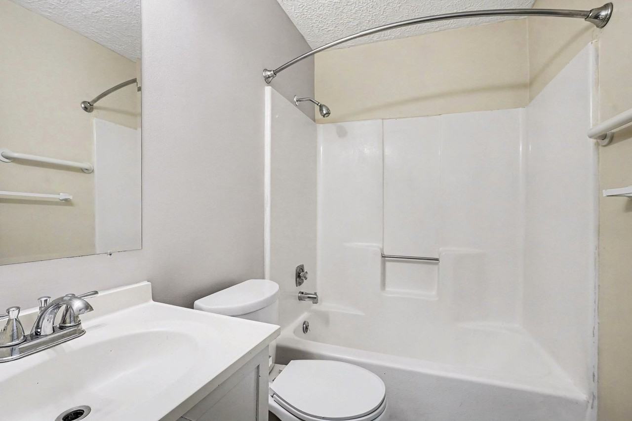1313 Huntington Ave #2 - Photo 6 of 16
