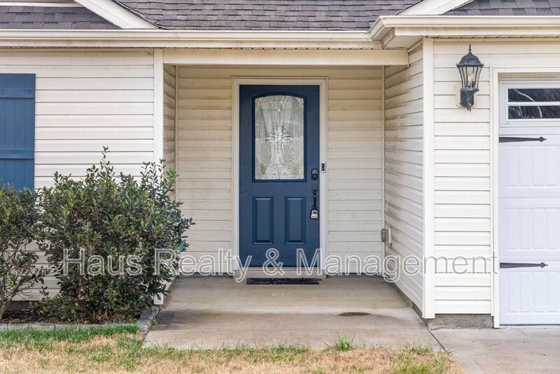 935 Hugh Hunter Rd - Photo 3 of 27