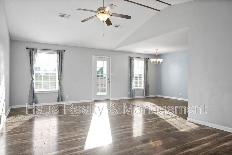 935 Hugh Hunter Rd - Photo 5 of 27