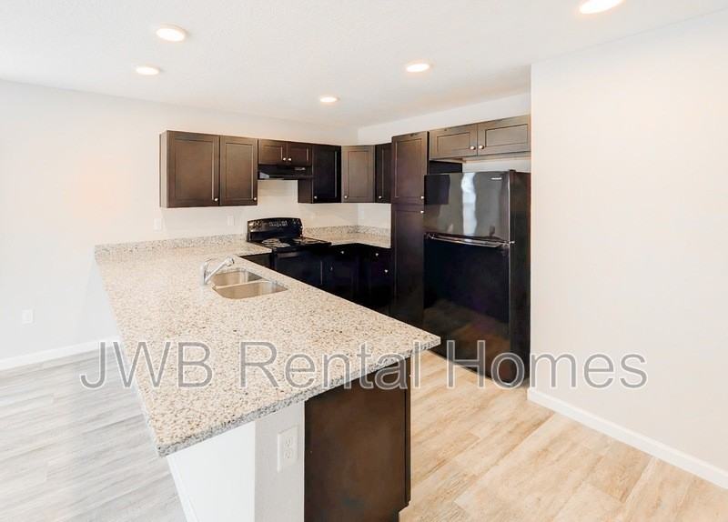 8625 Cocoa Ave - Photo 2 of 17