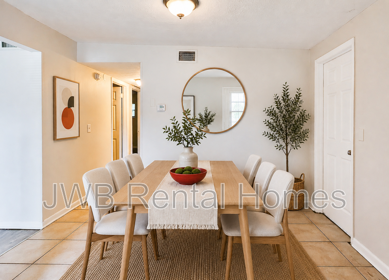 3142 Mecca St - Photo 5 of 11
