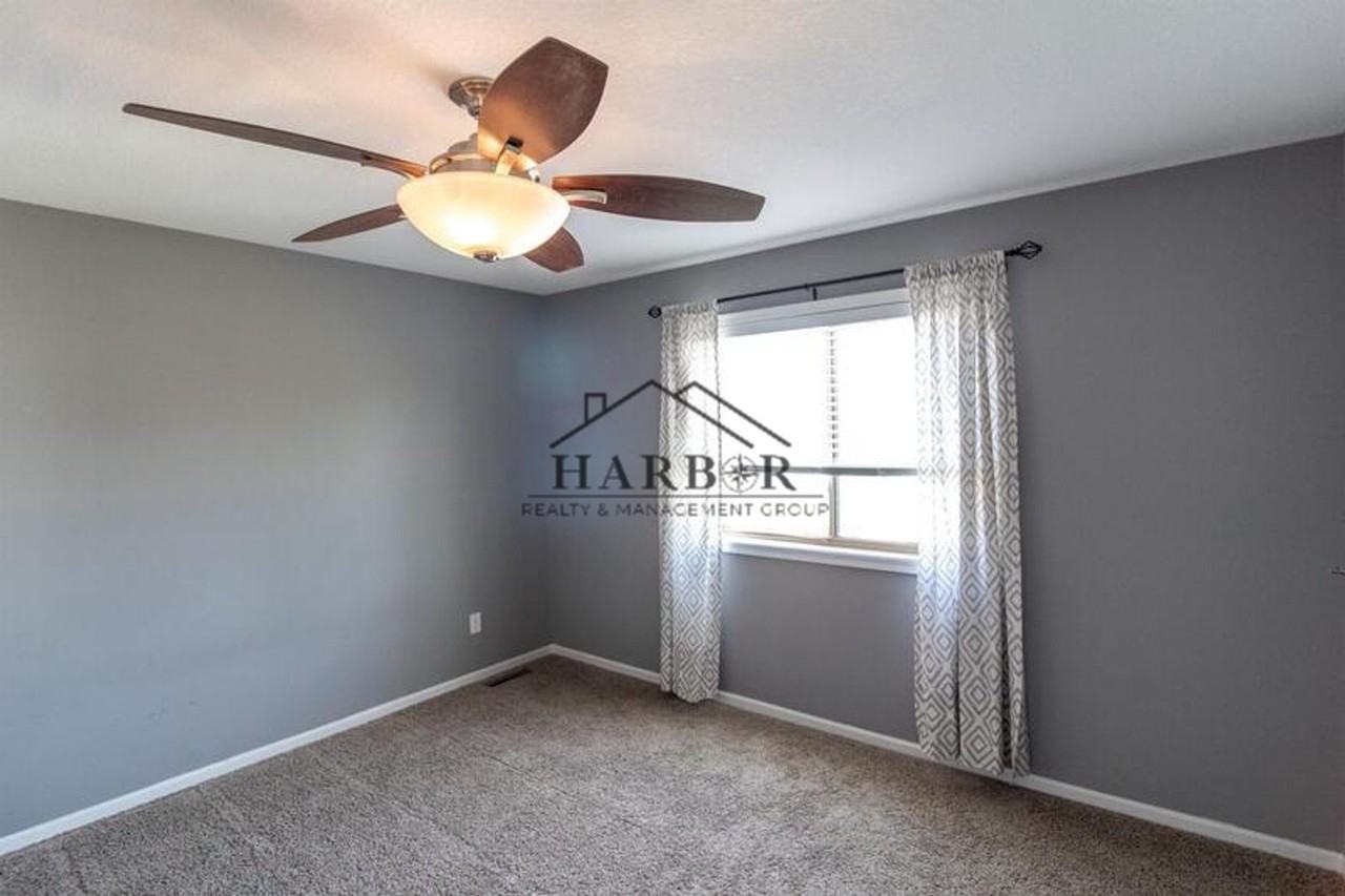 5385 Florence Dr Nw - Photo 5 of 16
