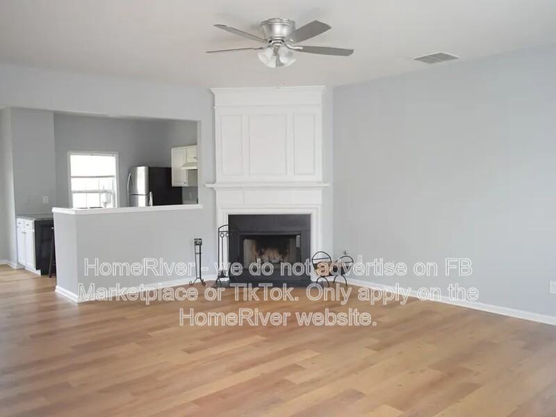913 Prestwyck Ct - Photo 3 of 14