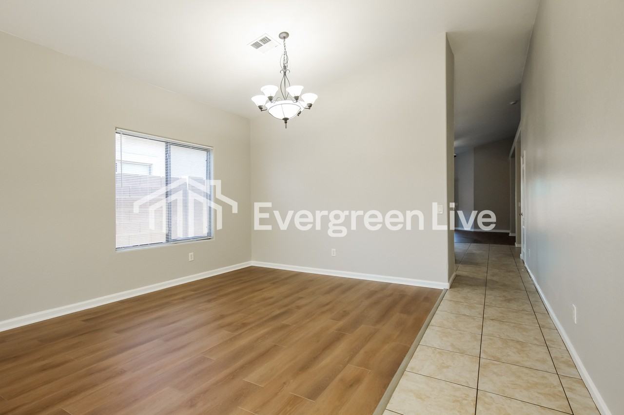 6038 N 68th Dr - Photo 2 of 15