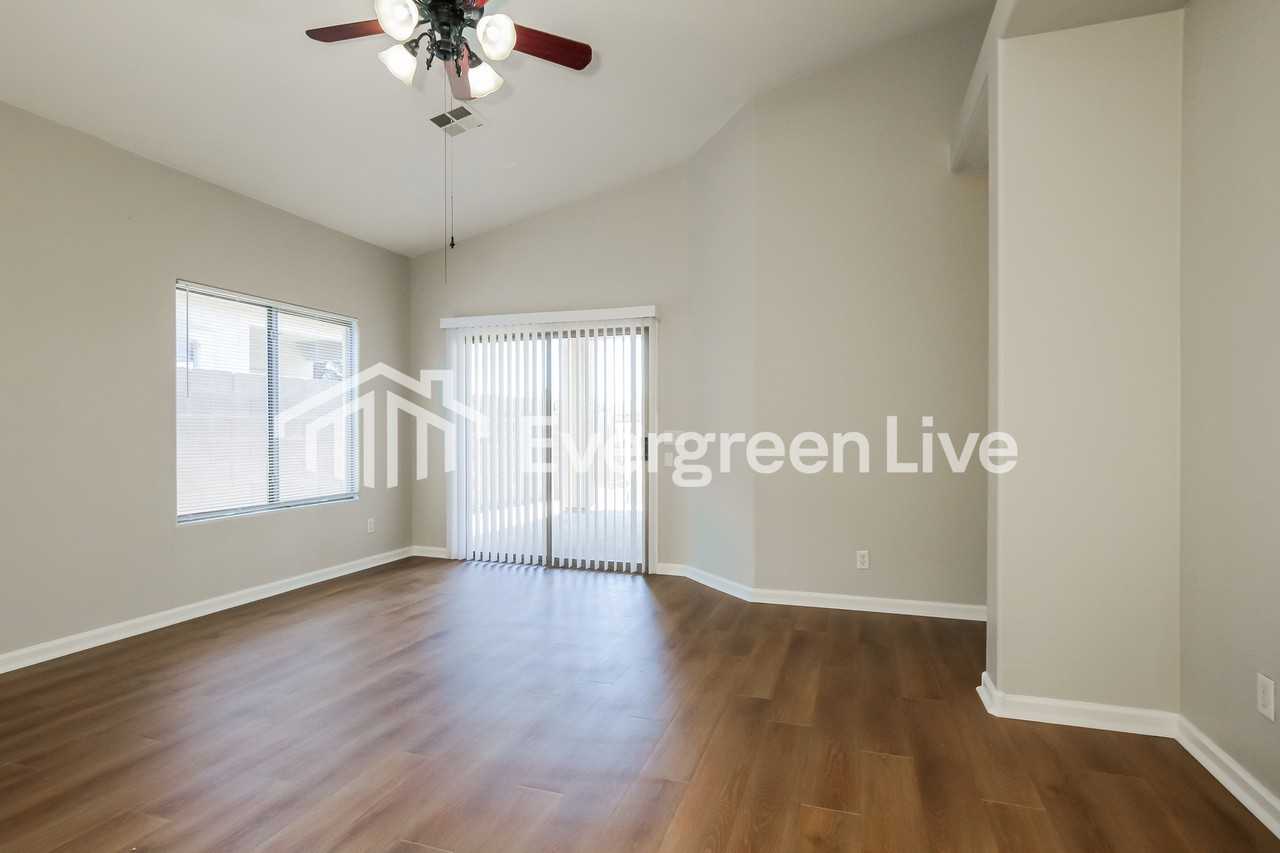 6038 N 68th Dr - Photo 5 of 15