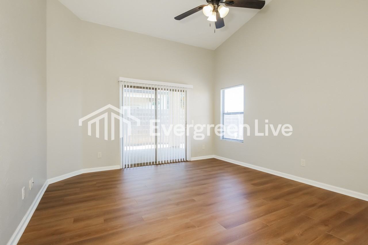 6038 N 68th Dr - Photo 7 of 15