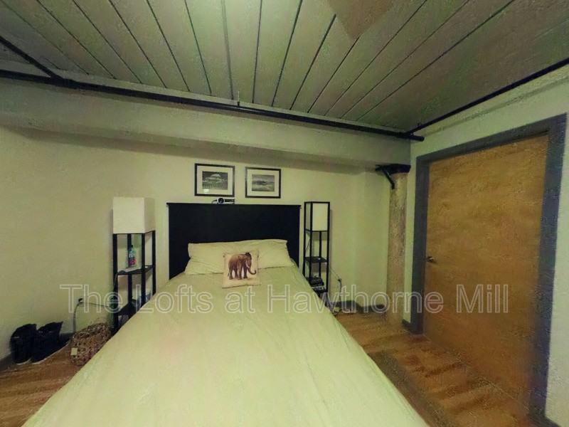 1101 Hawthorne Ln #272 - Photo 5 of 9