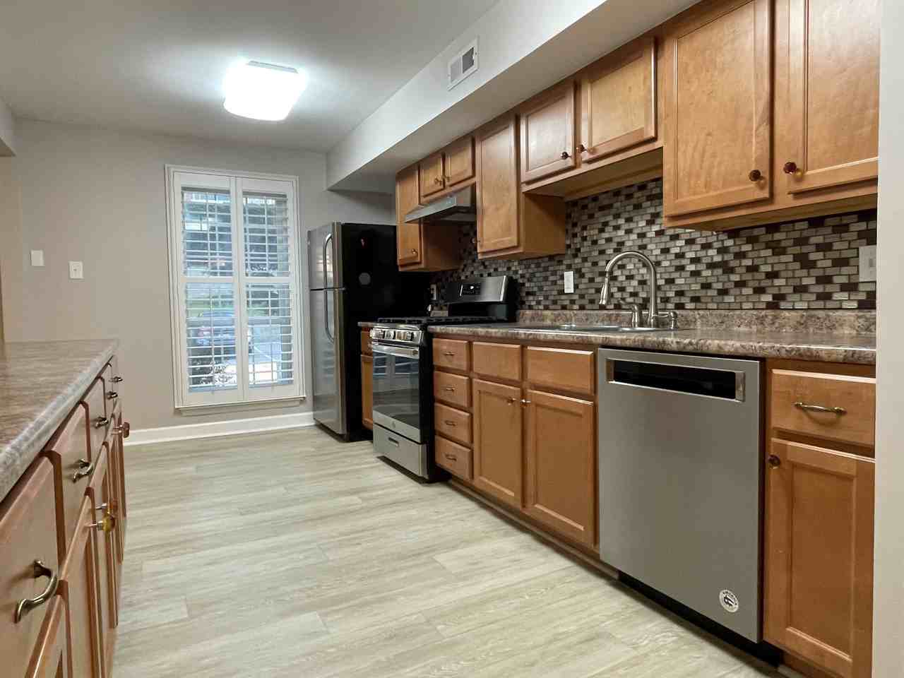 14443 Bantry Ln - Photo 4 of 18